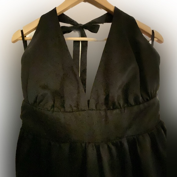 Black satin halter dress - Picture 5 of 16